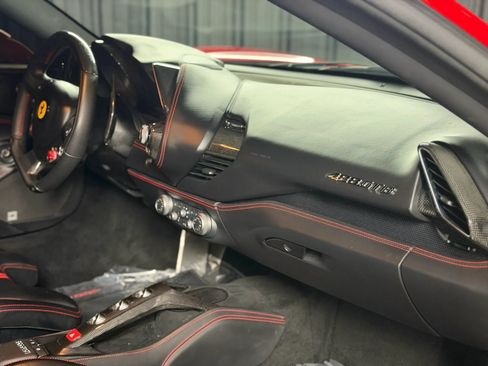 Used 2016 Ferrari 488 GTB RWD image 30