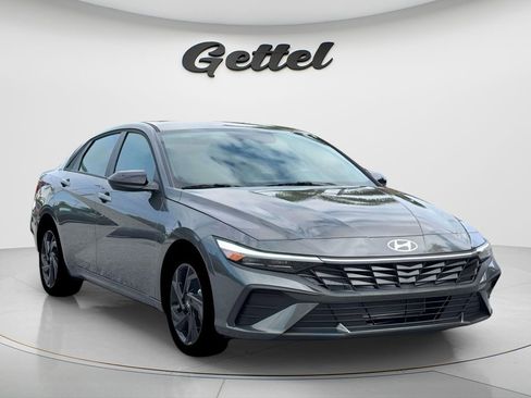 New 2026 Hyundai Elantra Sport FWD image 5
