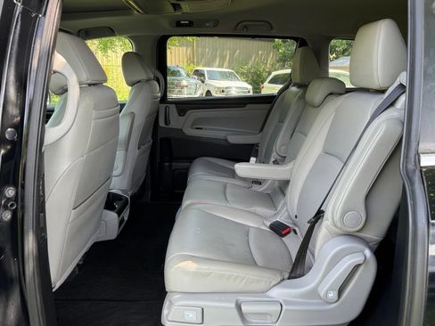 Used 2019 Honda Odyssey EX-L image 13