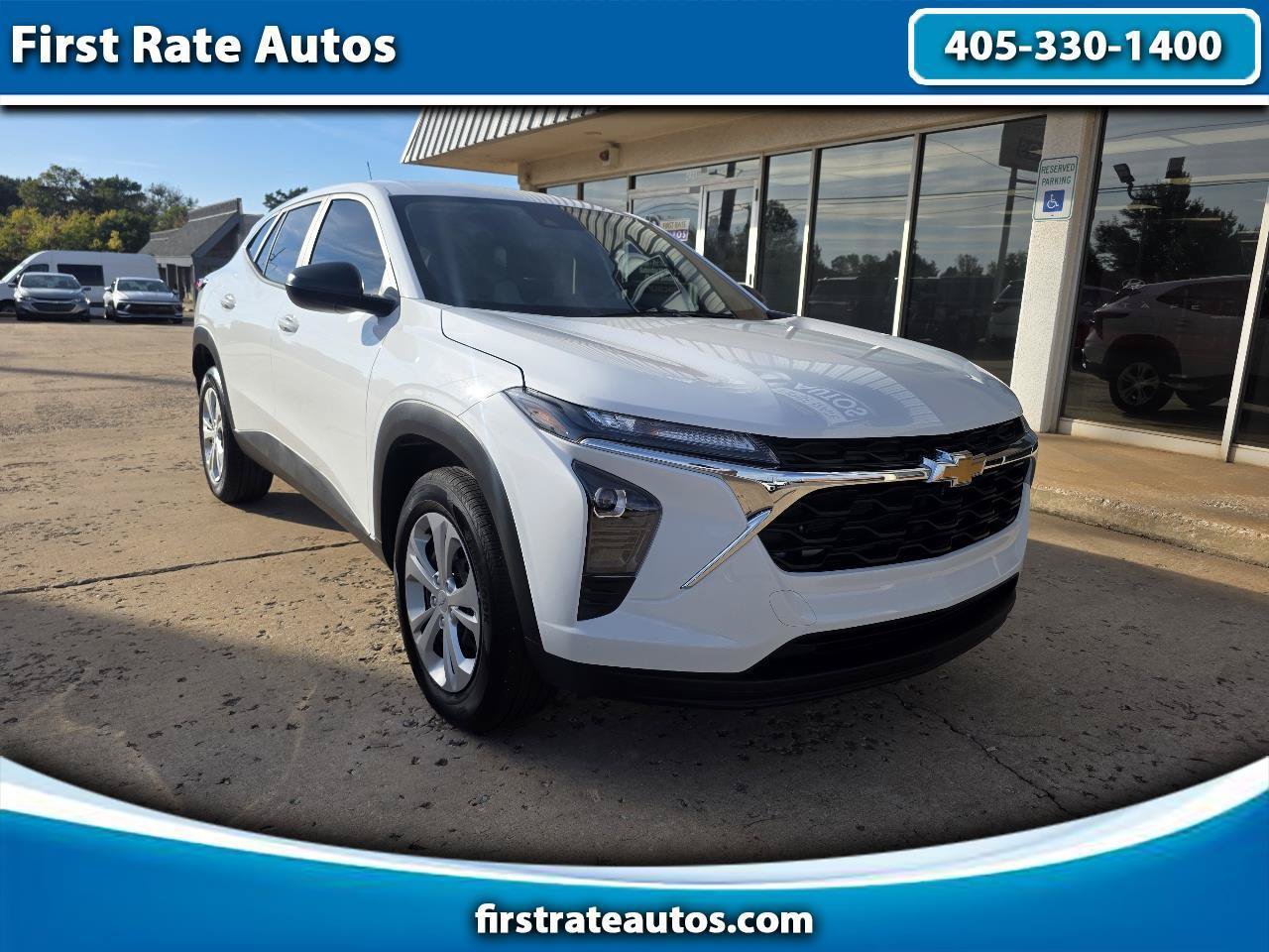 Used 2026 Chevrolet Trax LS FWD image 1