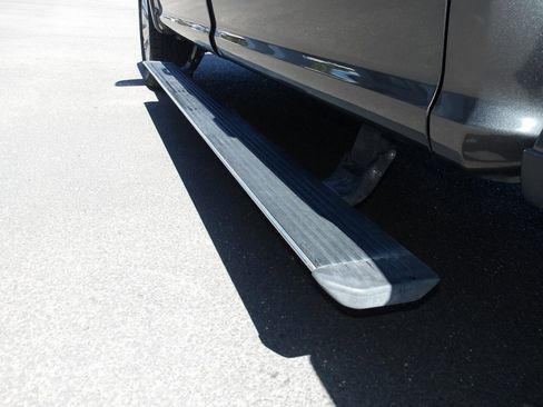 Used 2016 Ford F150 Platinum w/ Equipment Group 701A Luxury image 11