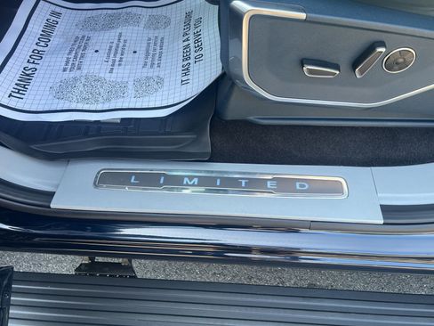 Used 2022 Ford F150 Limited image 19