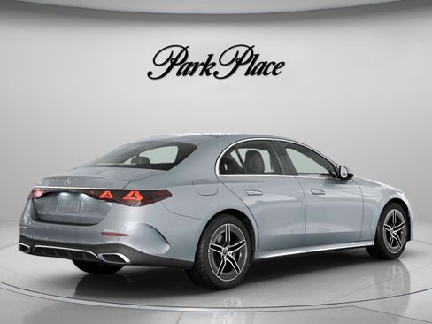 Used 2026 Mercedes-Benz E 350 Sedan image 21