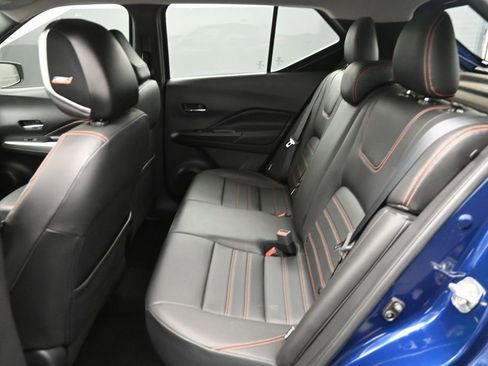 Used 2020 Nissan Kicks SR w/ SR Premium Package FWD image 11
