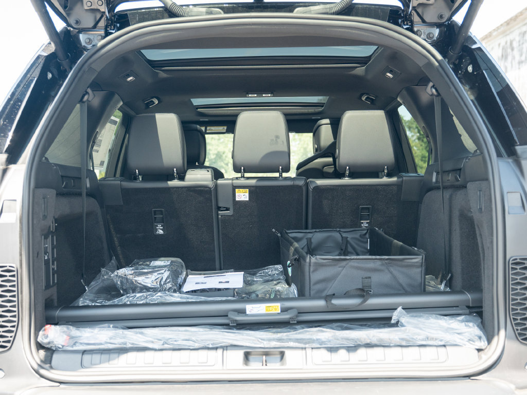 New 2026 Land Rover Discovery Dynamic SE AWD/4WD image 25
