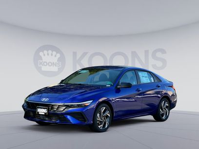 New 2025 Hyundai Elantra SEL