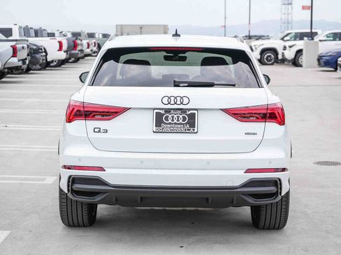 Used 2025 Audi Q3 2.0T Premium w/ Convenience Package AWD/4WD image 8