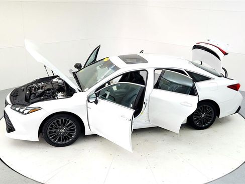 Certified 2020 Toyota Avalon XSE image 22