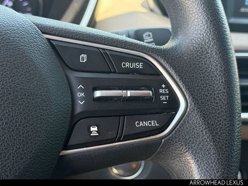 Used 2019 Hyundai Santa Fe SEL FWD image 16