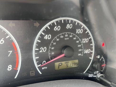 Used 2010 Toyota Corolla LE FWD image 17