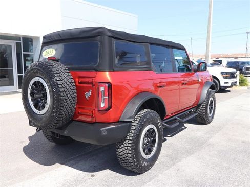 Certified 2022 Ford Bronco Outer Banks w/ Sasquatch Package image 11