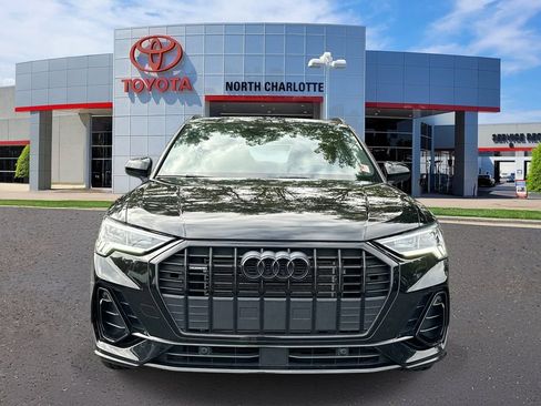 Used 2023 Audi Q3 2.0T Premium w/ Black Optic Sport Package AWD/4WD image 2