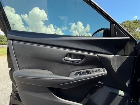 Used 2023 Nissan Sentra SV w/ All-Weather Package FWD image 10