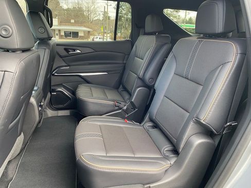 New 2026 Chevrolet Traverse High Country image 17