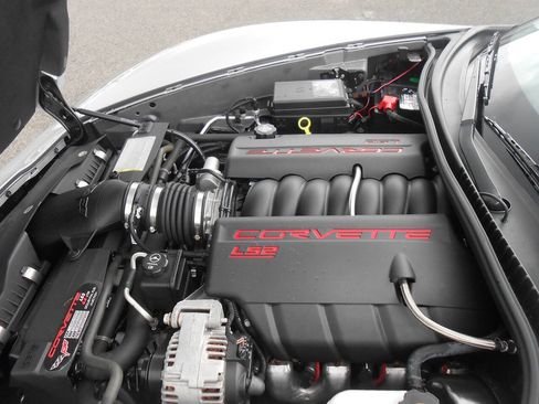 Used 2006 Chevrolet Corvette Convertible w/ Preferred Equipment Group image 28