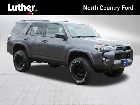 Used 2022 Toyota 4Runner SR5 AWD/4WD image 1