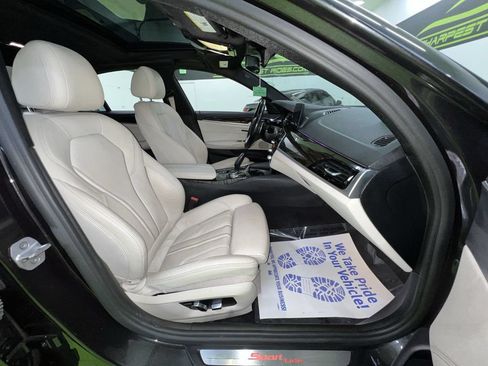 Used 2018 BMW 530i xDrive AWD/4WD image 30