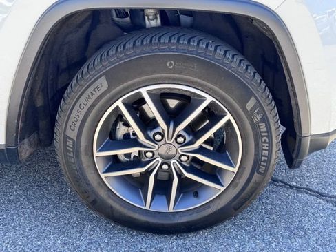 Used 2020 Jeep Grand Cherokee Limited AWD/4WD image 15