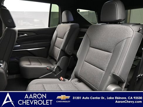 New 2026 Chevrolet Traverse LT image 12