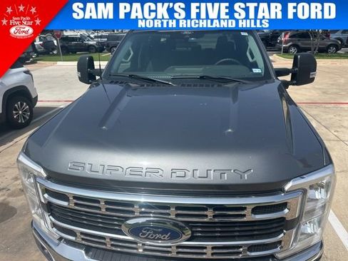 Used 2024 Ford F250 XLT w/ FX4 Off-Road Package AWD/4WD image 2