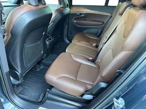 Used 2022 Volvo XC90 T6 Momentum image 15