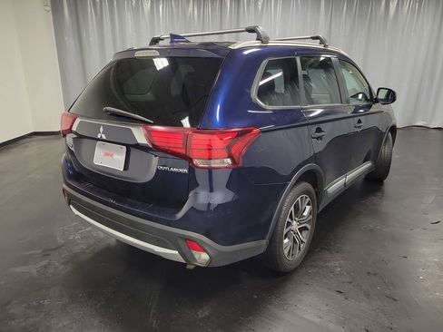 Used 2017 Mitsubishi Outlander ES image 9