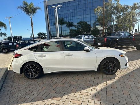 Used 2024 Honda Civic Sport Touring image 7