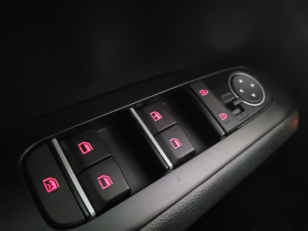 Used 2022 Kia Soul GT-Line FWD image 27