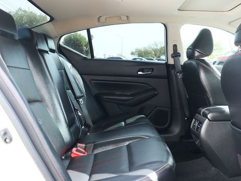 Used 2023 Nissan Altima 2.0 SR image 27