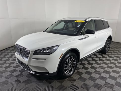 Used 2021 Lincoln Corsair AWD w/ Equipment Group 101A image 11