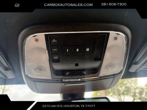 Used 2022 Dodge Charger Scat Pack w/ Plus Group RWD image 19