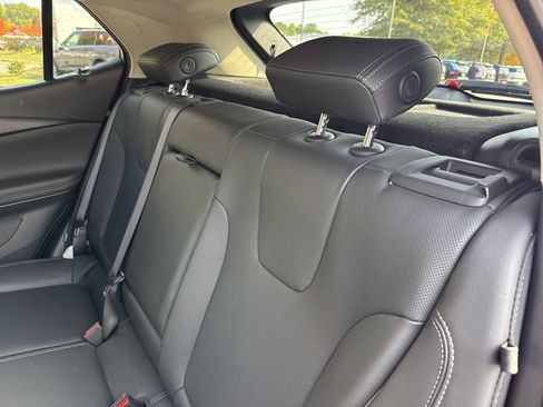 Used 2024 Buick Encore GX Sport Touring w/ Comfort Package image 27