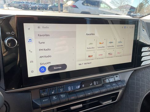 Used 2026 Toyota Camry XLE w/ Premium Plus Package image 25