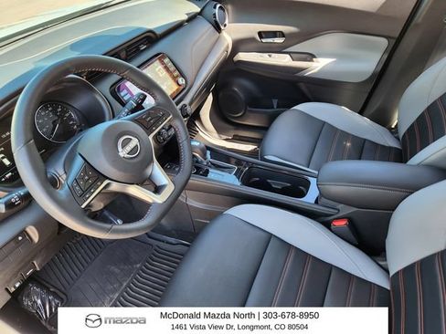Used 2023 Nissan Kicks SR w/ SR Premium Package FWD image 7