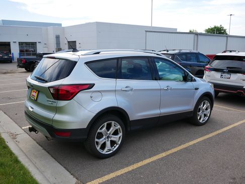 Used 2019 Ford Escape Titanium w/ U9j03 - Titanium Tow Package AWD/4WD image 5