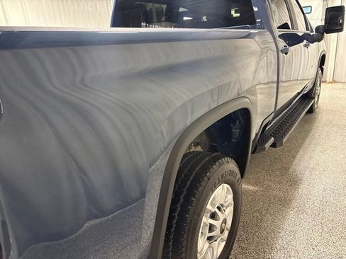 Used 2025 Chevrolet Silverado 2500 LT w/ Safety Package AWD/4WD image 9