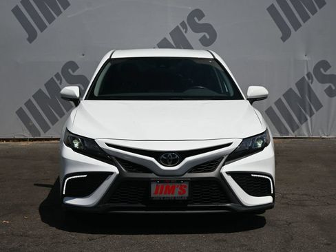 Used 2024 Toyota Camry SE w/ Blackout Package (TMS) FWD image 2