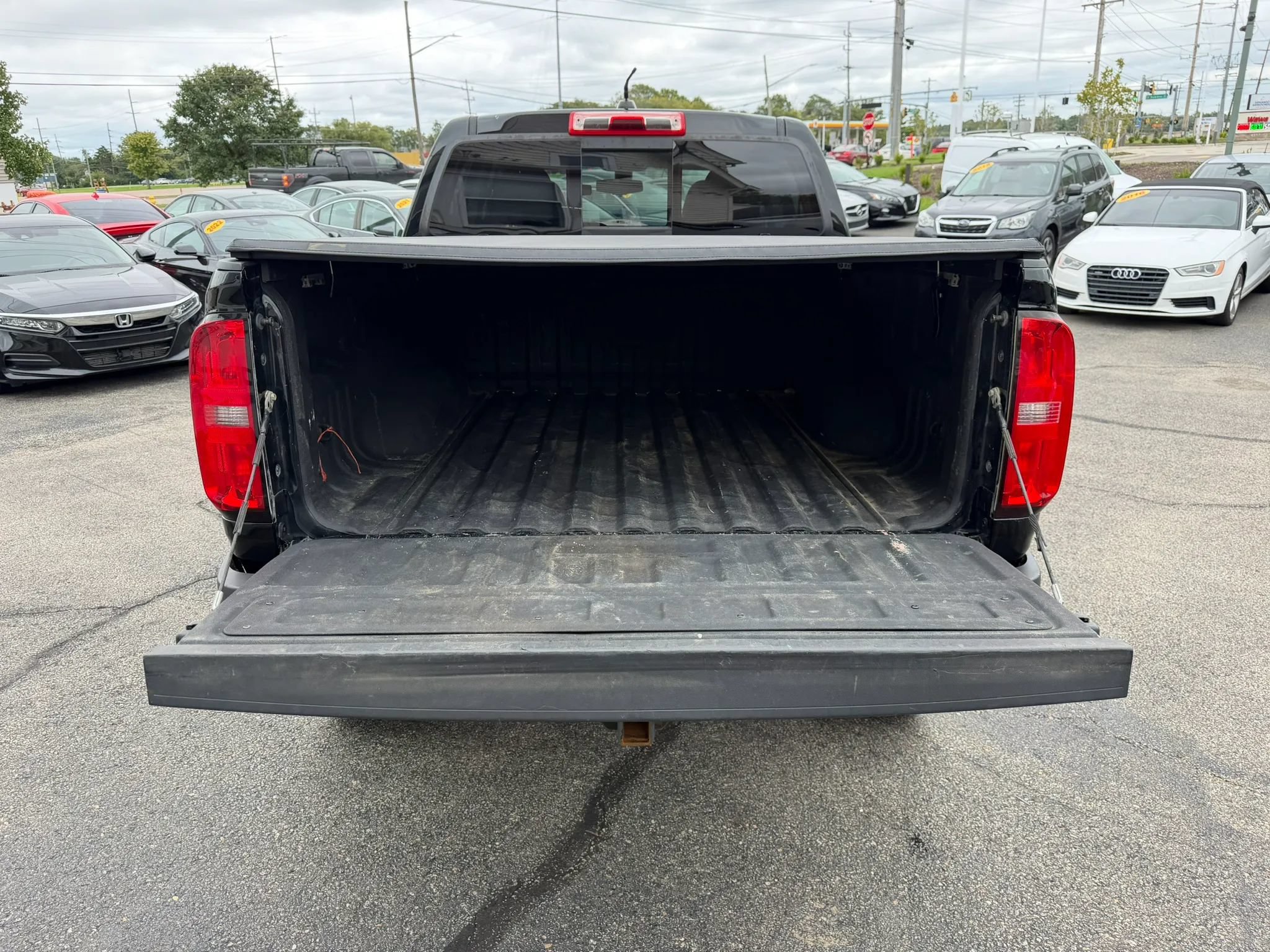Used 2016 Chevrolet Colorado LT w/ Midnight Edition AWD/4WD image 34