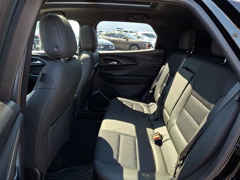 Used 2021 Chevrolet TrailBlazer RS w/ Sun and Liftgate Package AWD/4WD image 11