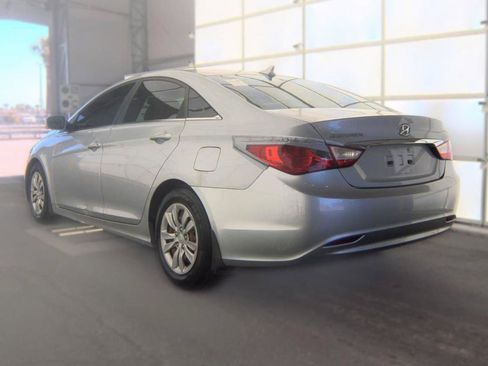 Used 2011 Hyundai Sonata GLS FWD image 6