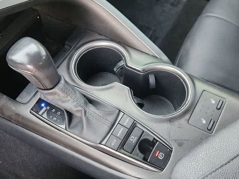 Used 2023 Toyota Camry XSE image 17