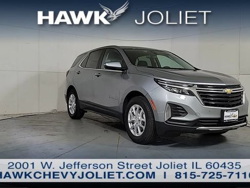 Used 2024 Chevrolet Equinox LT FWD image 2