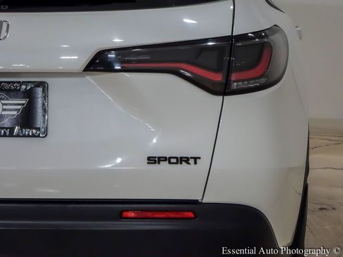 Used 2025 Honda HR-V Sport image 8