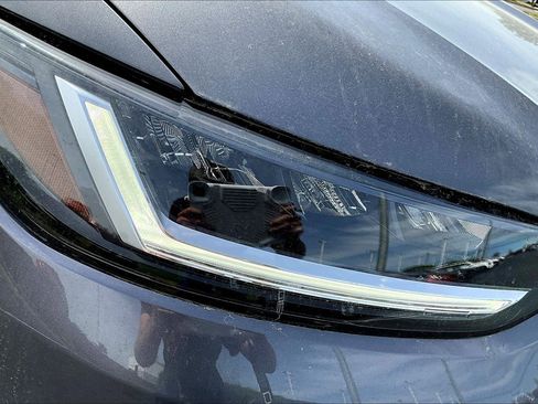 New 2026 Honda HR-V LX image 8