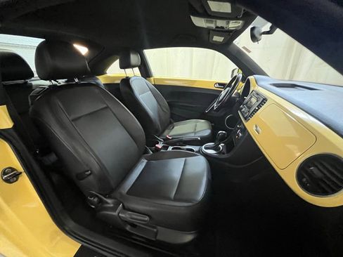 Used 2012 Volkswagen Beetle 2.5 FWD image 10