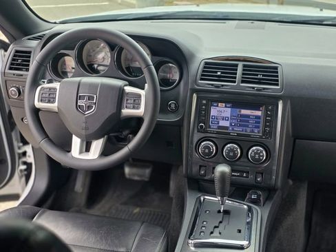 Used 2014 Dodge Challenger SXT Plus w/ Harman/Kardon Audio Group RWD image 27