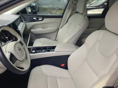 Certified 2023 Volvo XC60 B5 Plus w/ Protection Package Premier image 3