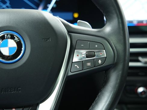 Used 2023 BMW 330e xDrive 330e xDrive image 37