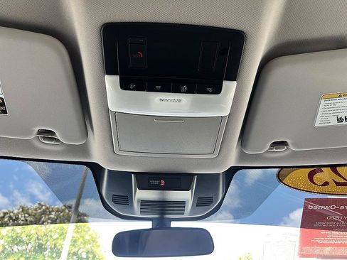Certified 2025 Nissan Rogue SV FWD image 27