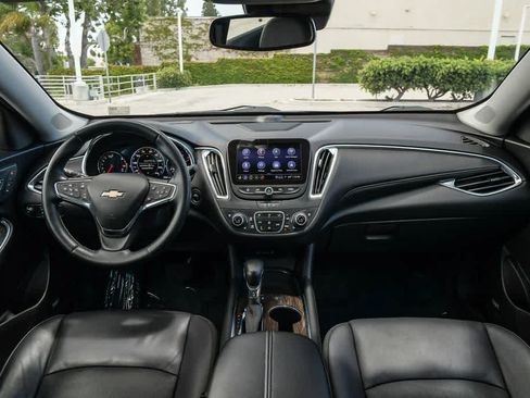 Used 2024 Chevrolet Malibu LT FWD image 14